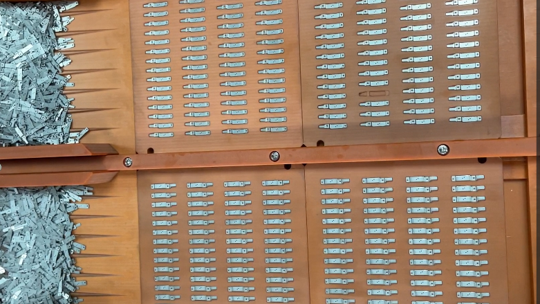 整列機排列五金零件案例